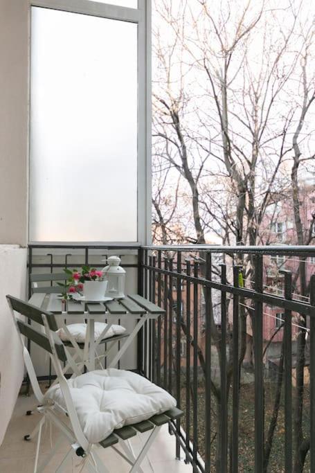 Loft Studio In The City Center Apartemen